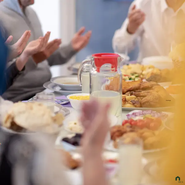 Breaking fast at iftar